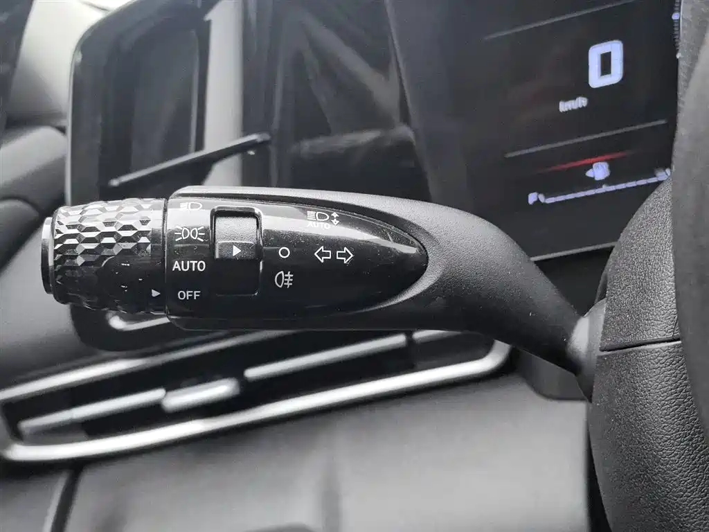 Elantra 2021 1.5L CVT LUX Premium Edition купить на сайте DeffCars