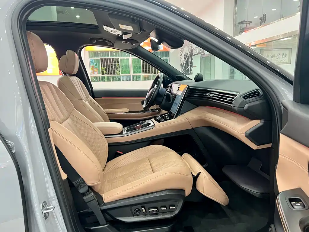 NIO ES8 2020 450KM seven-seater version купить на сайте DeffCars