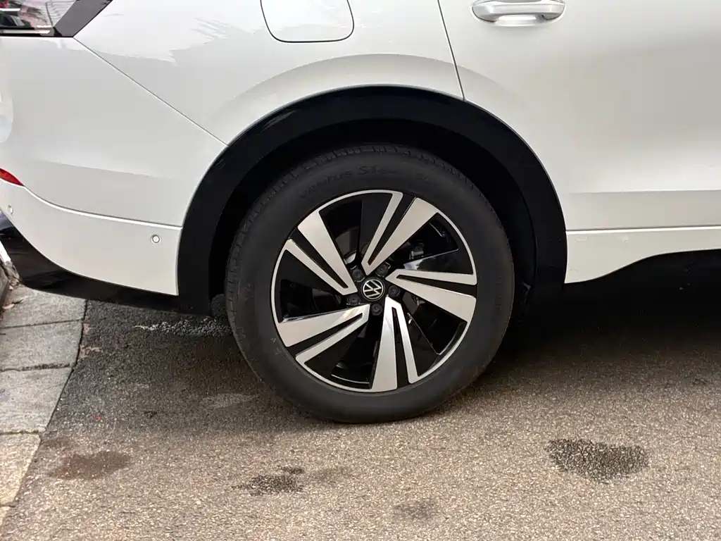 Lanxun 2023 380TSI four-wheel drive R-Line cruise version купить на сайте DeffCars