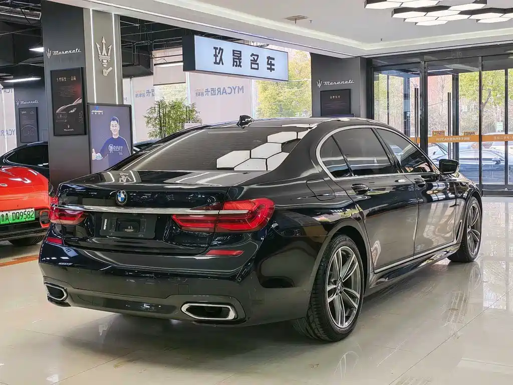 BMW 7 Series 2018 730Li Leading M Sports Package купить на сайте DeffCars