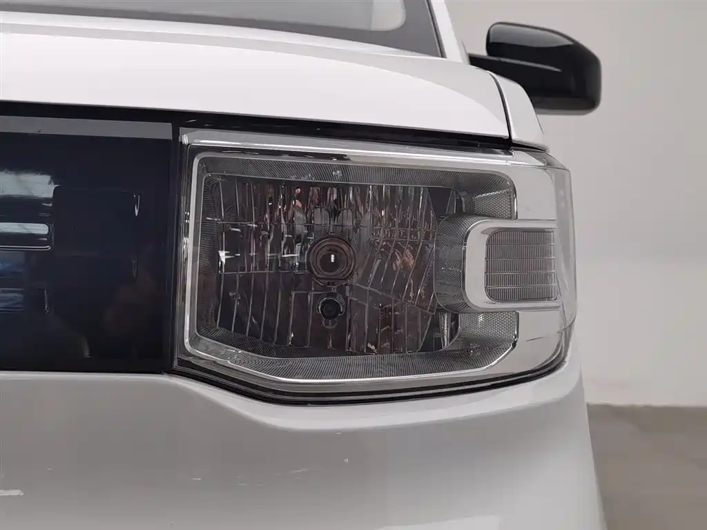 Hongguang MINIEV 2022 Freestyle Lithium Iron Phosphate купить на сайте DeffCars