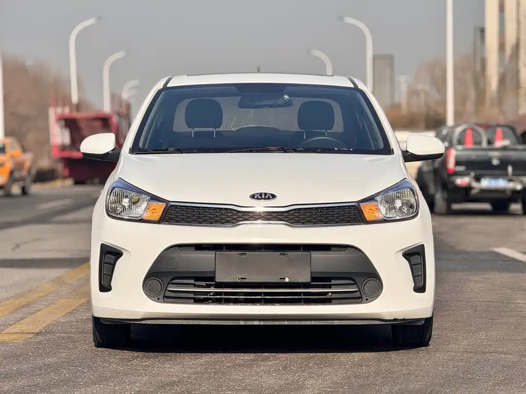 Huanchi 2020 1.4L automatic comfort sunroof version купить на сайте DeffCars