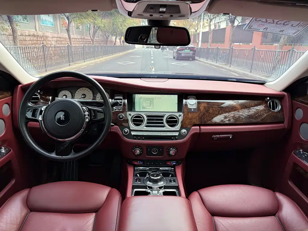 Ghost 2015 Series II Standard Edition купить на сайте DeffCars