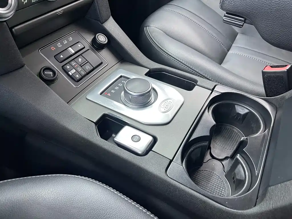 Discover the 2016 3.0 SC Obsidian Collector’s Edition HSE купить на сайте DeffCars