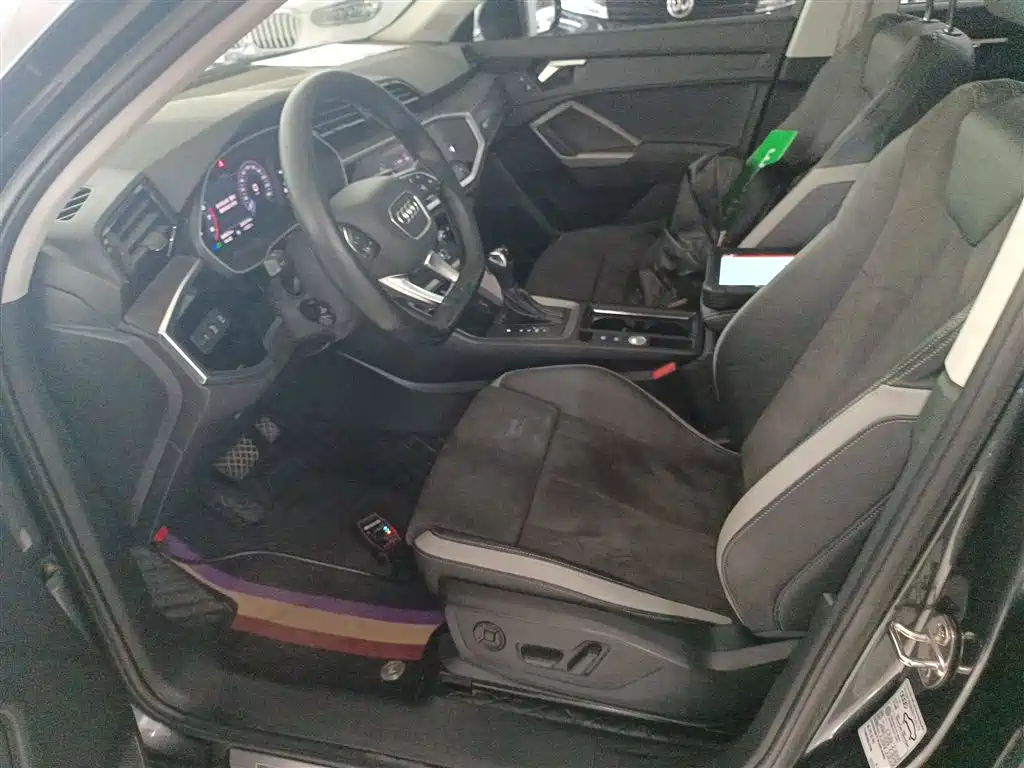 Audi Q3 2021 35 TFSI Fashionable and Dynamic купить на сайте DeffCars