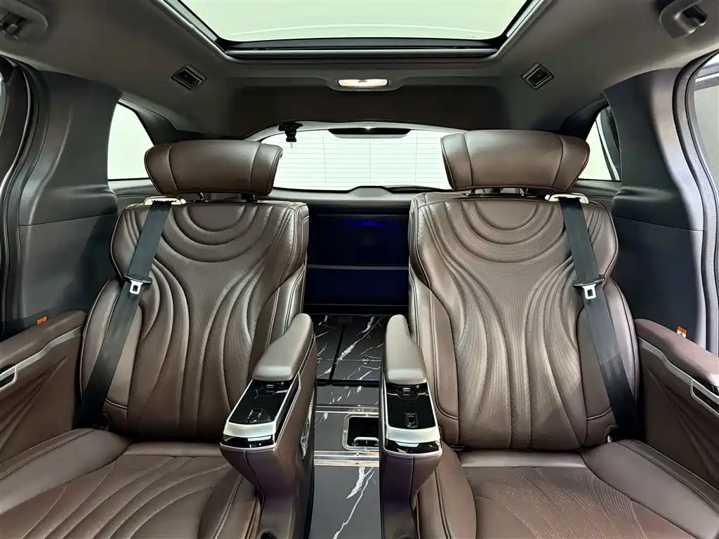 Grevia 2023 2.5L Hybrid Flagship VIP Edition купить на сайте DeffCars