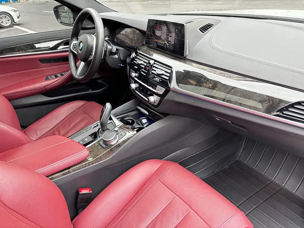 BMW 5 Series 2020 530Li Exclusive M Sports Package купить на сайте DeffCars