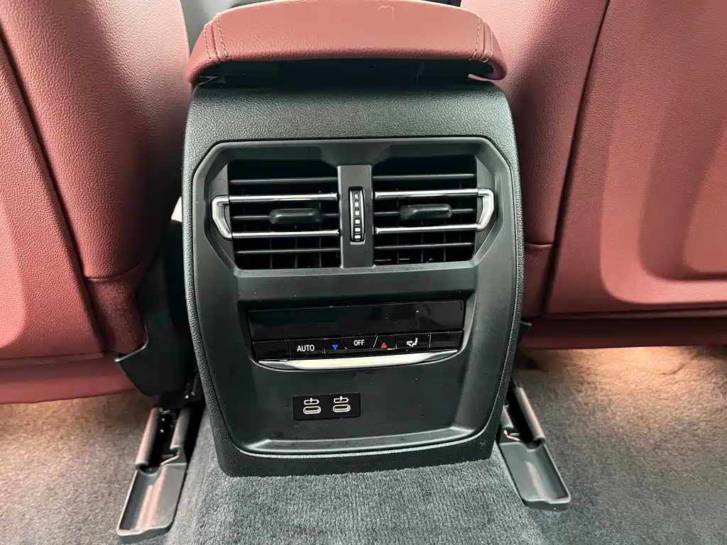 BMW i3 2024 eDrive 40L Night Package купить на сайте DeffCars