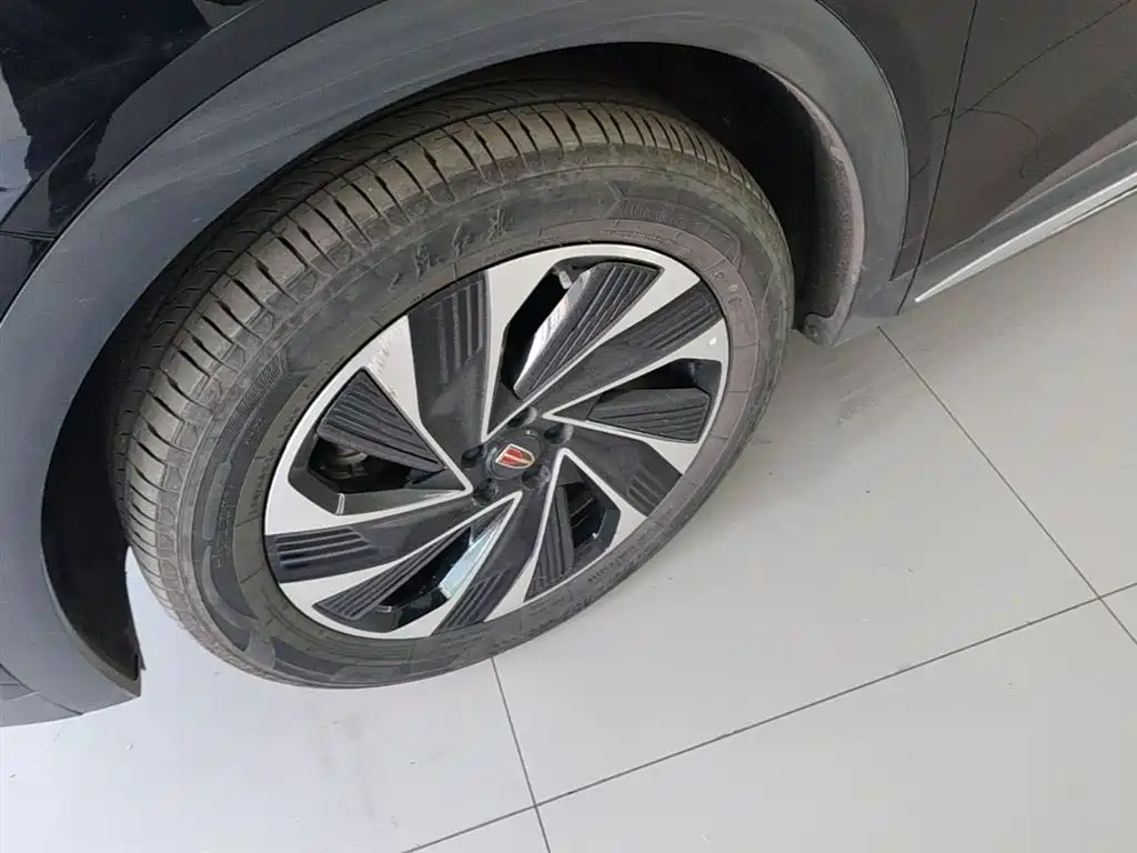 Hongqi HS7 PHEV 2024 2.0T PHEV four-wheel drive Qichang version 6 seats купить на сайте DeffCars