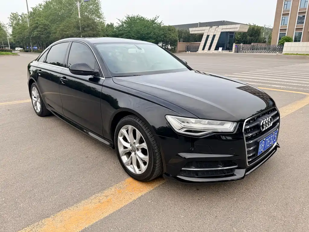 Audi A6L 2018 30th Anniversary Model 35 TFSI Fashion Model купить на сайте DeffCars