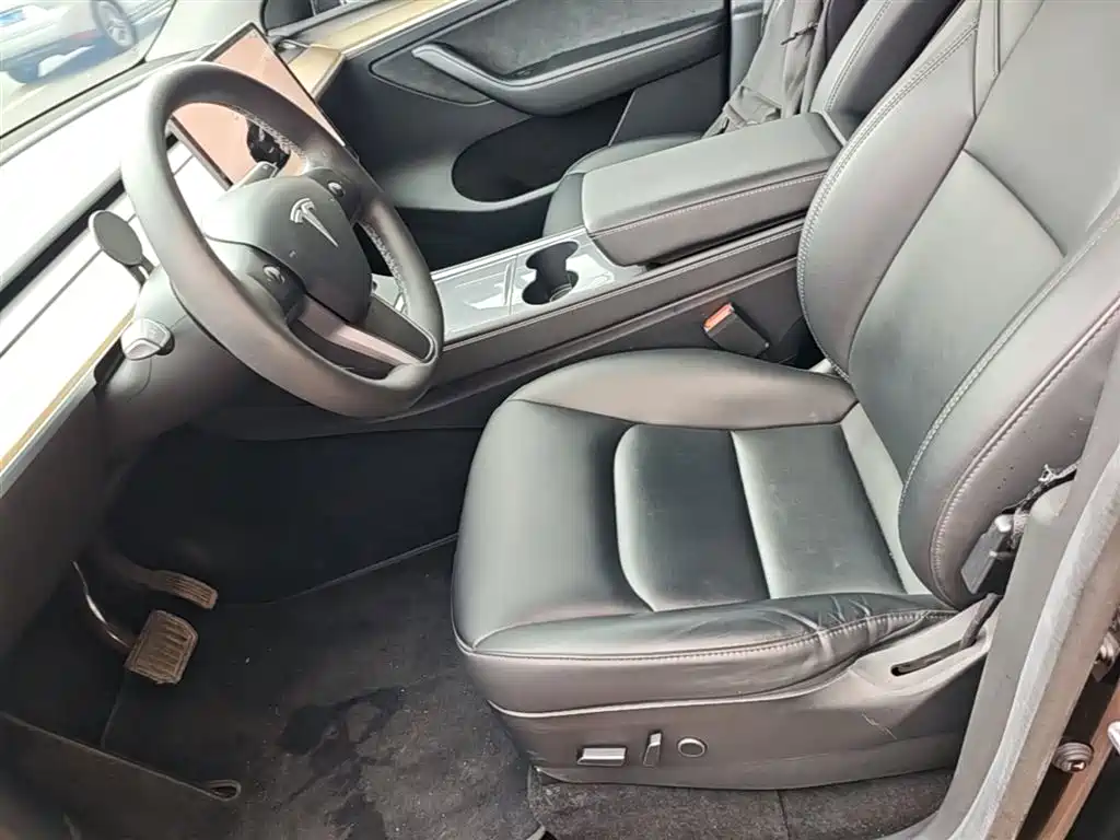 Model Y 2022 facelift rear-wheel drive version купить на сайте DeffCars