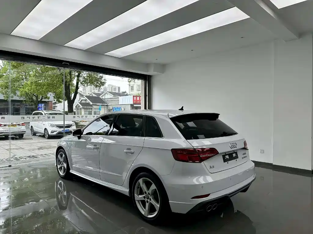 Audi A3 2020 Sportback 35 TFSI Fashion Type National VI купить на сайте DeffCars