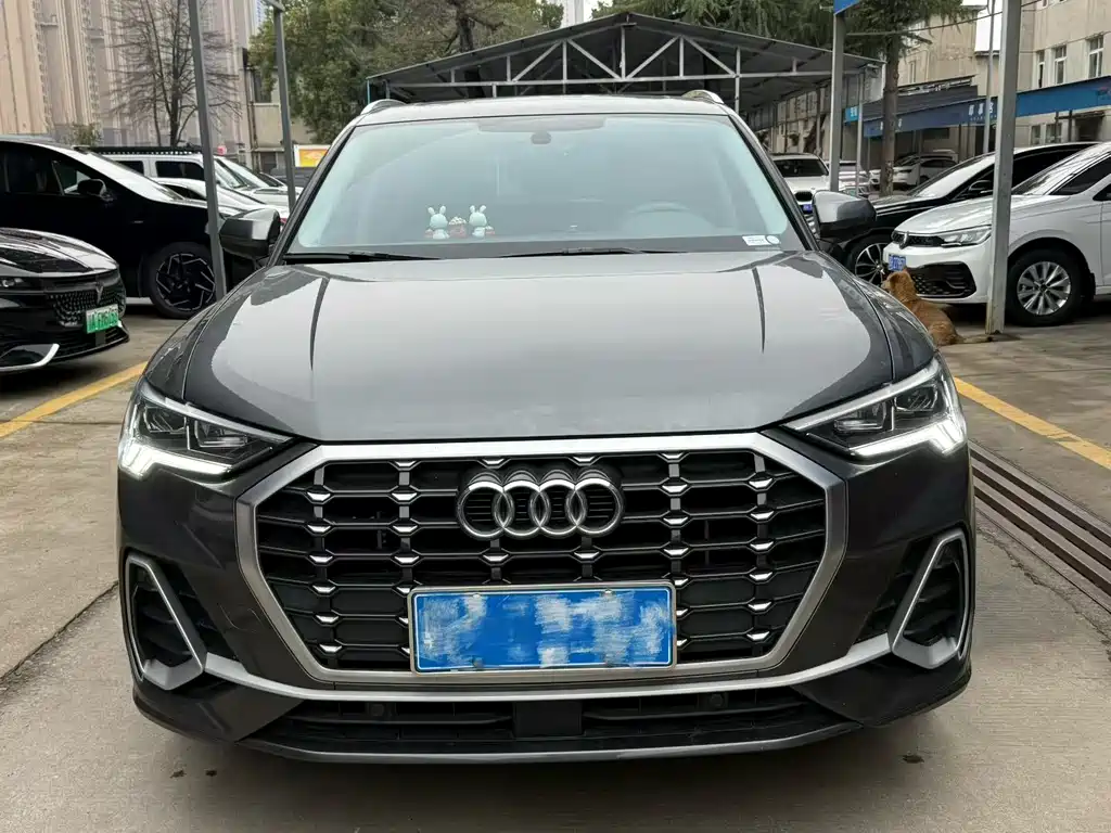 Audi Q3 2023 40 TFSI Fashionable and Dynamic купить на сайте DeffCars