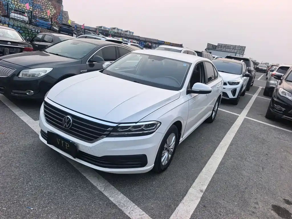 Lavida 2021 1.5L automatic fashion version купить на сайте DeffCars