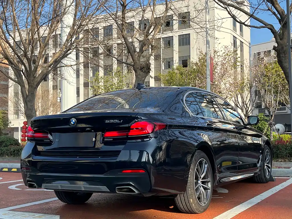 BMW 5 Series 2022 facelift 525Li M Sports Package купить на сайте DeffCars