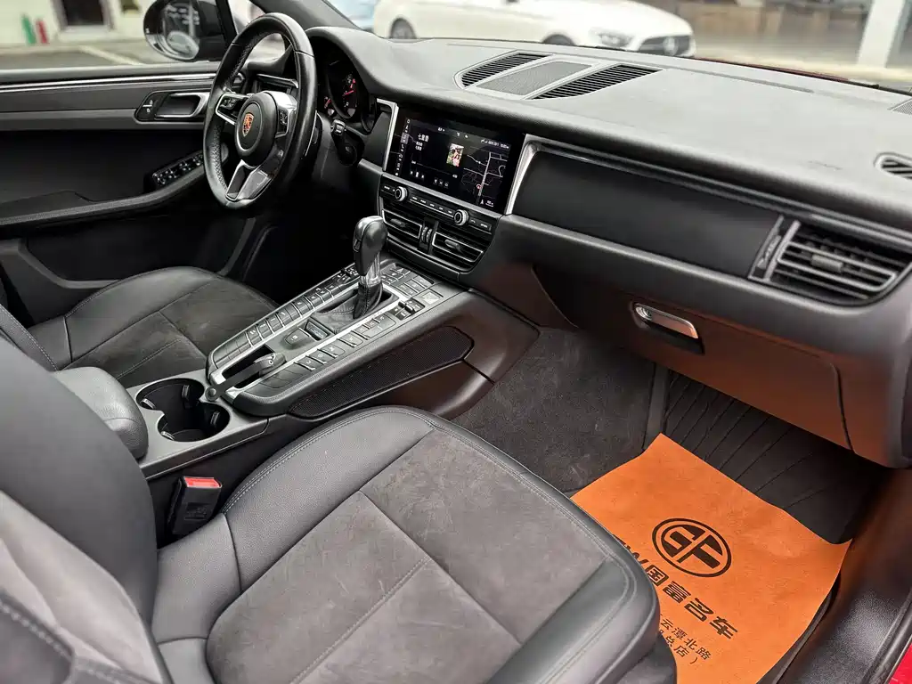 Macan 2020 Macan 2.0T купить на сайте DeffCars