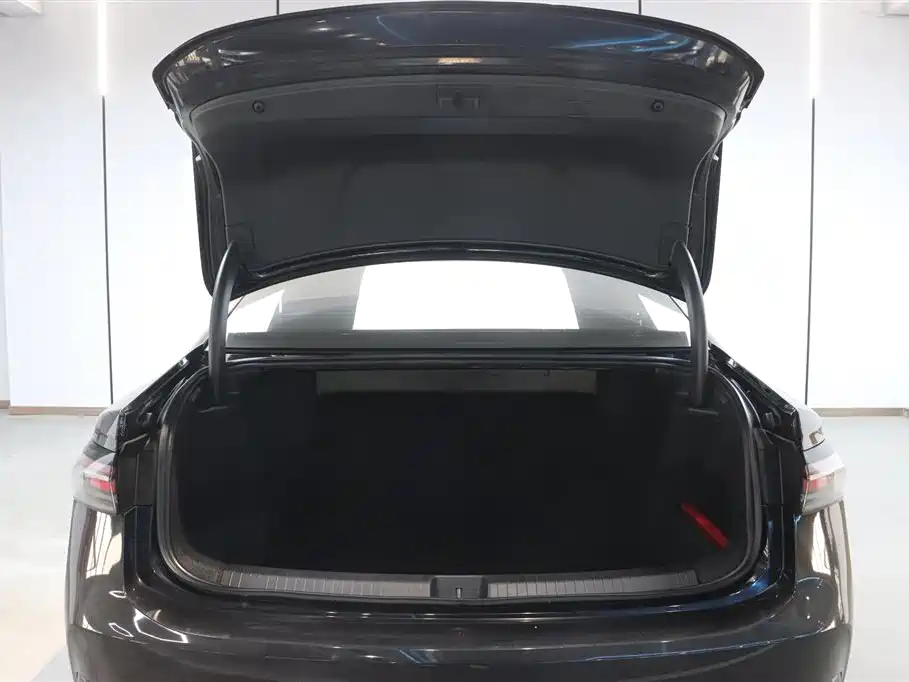 Passat 2025 Pro 380TSI Long Yao Edition купить на сайте DeffCars