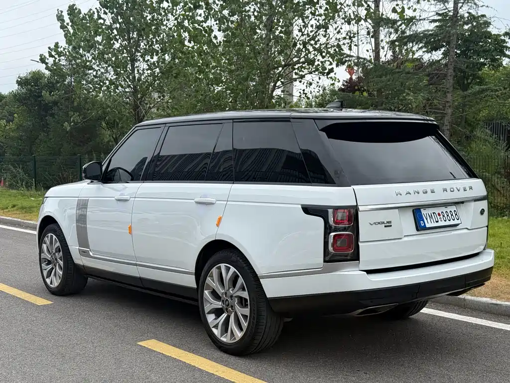 Range Rover 2021 3.0 L6 Legendary Extended Classic Edition купить на сайте DeffCars