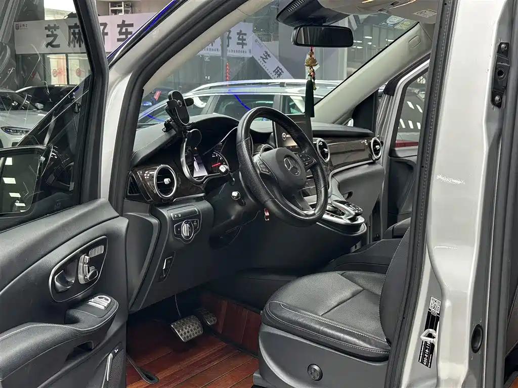 Mercedes-Benz V-Class 2018 V 260 Premium Edition National V купить на сайте DeffCars
