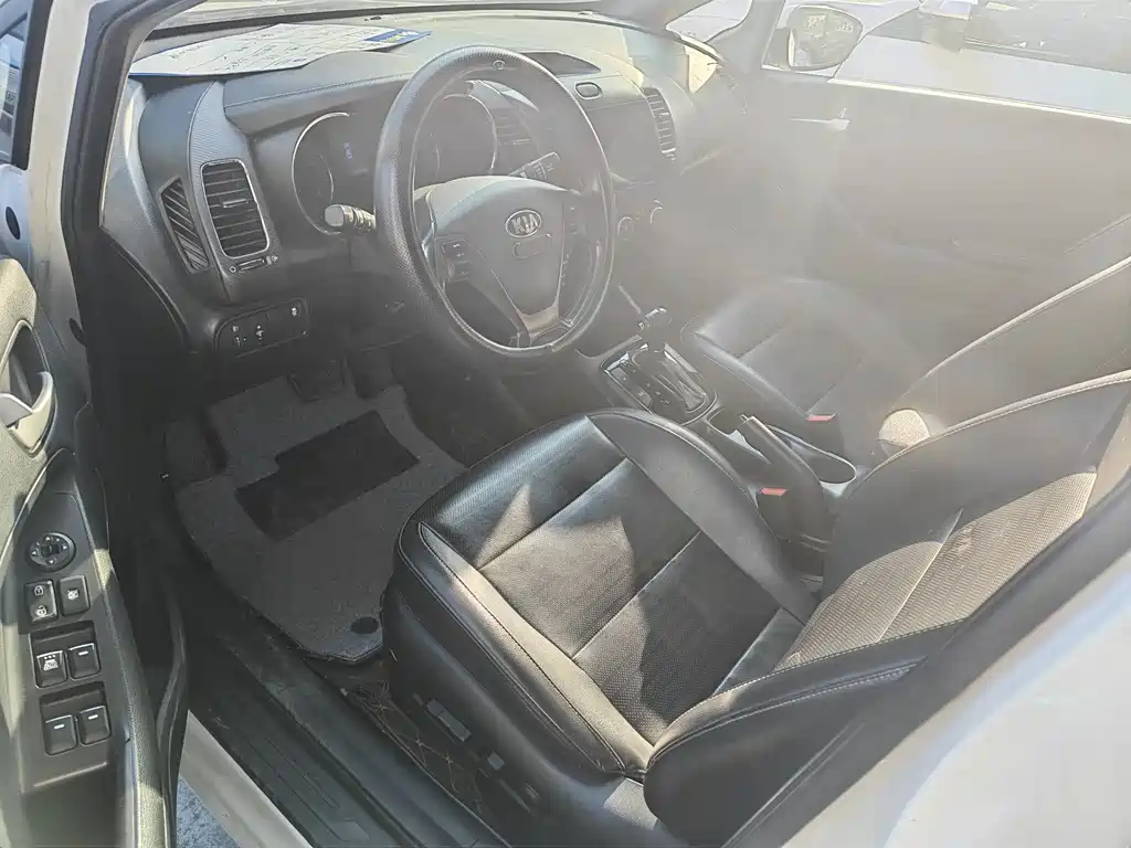 Kia K3 2017 1.6L Automatic 15th Anniversary Special Edition GLS купить на сайте DeffCars