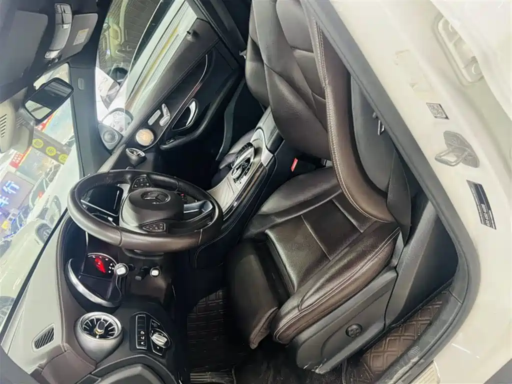 Mercedes-Benz GLC 2018 facelift GLC 300 4MATIC dynamic купить на сайте DeffCars