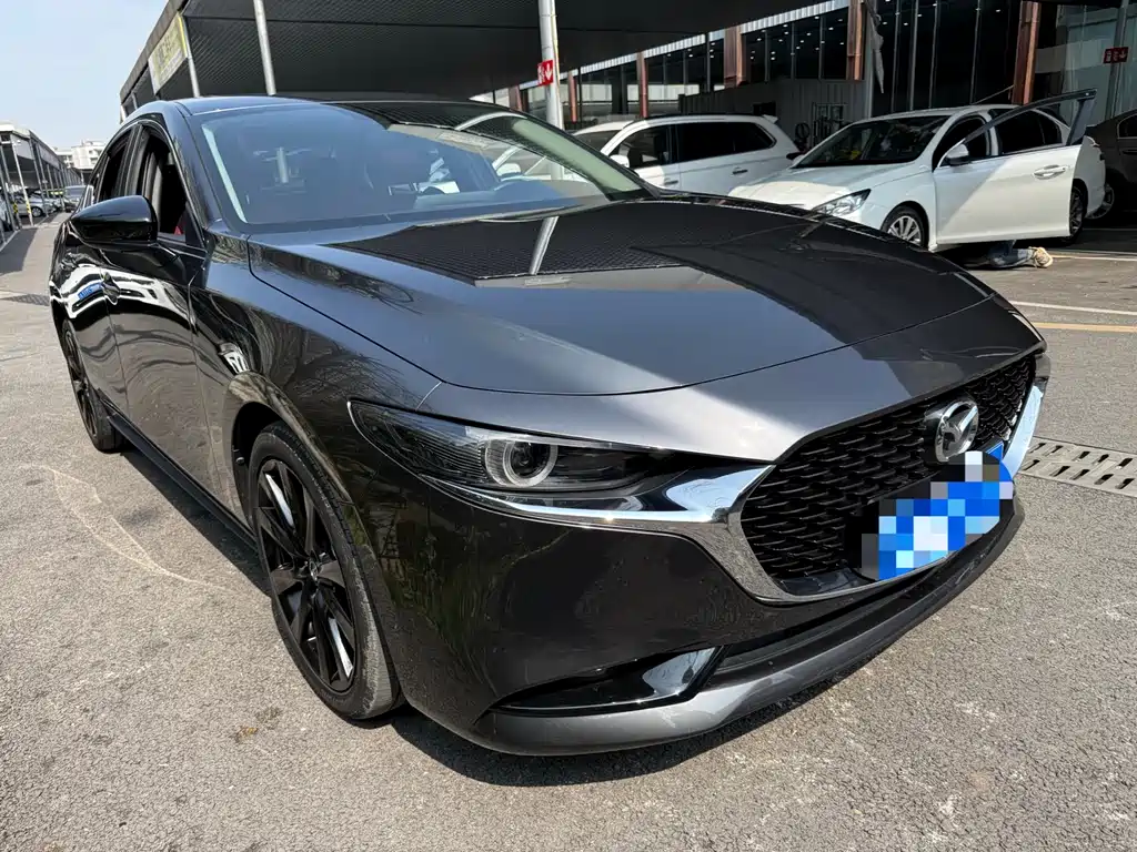 Mazda3 Angkesela 2022 2.0L Automatic Quality Obsidian Edition купить на сайте DeffCars