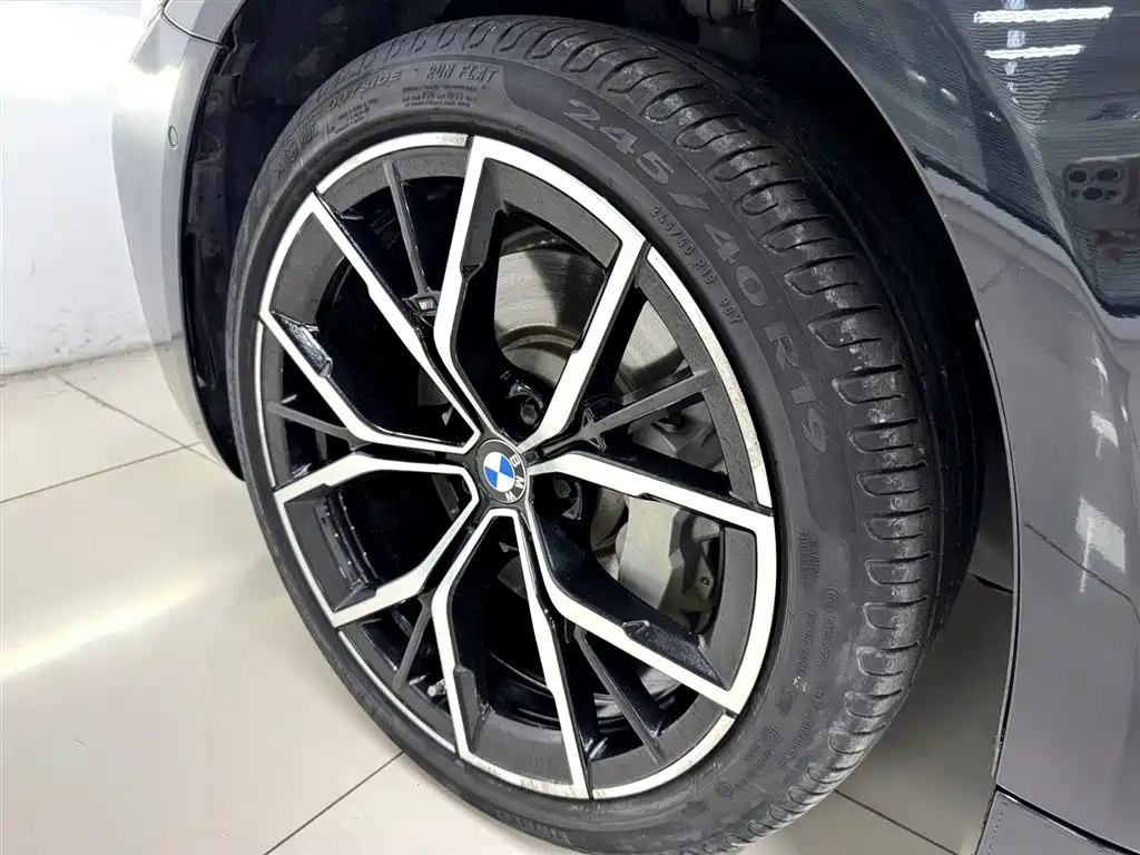 BMW 5 Series 2021 Facelift 530Li Exclusive M Sports Package купить на сайте DeffCars