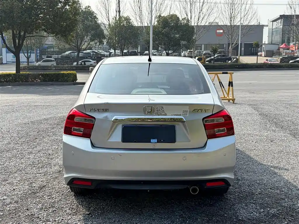 Fengfan Classic 2014 Fashion 1.5L Manual Elite Edition купить на сайте DeffCars