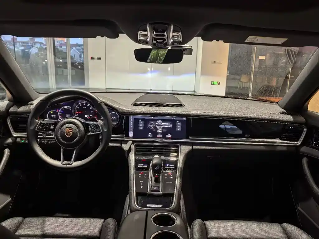 Panamera 2017 Panamera 4 Executive Extended Edition 3.0T купить на сайте DeffCars