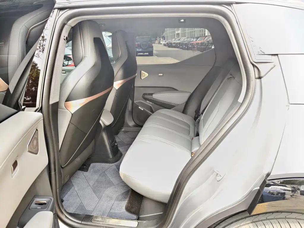 Jikrypton X 2025 five-seater rear-wheel drive version купить на сайте DeffCars