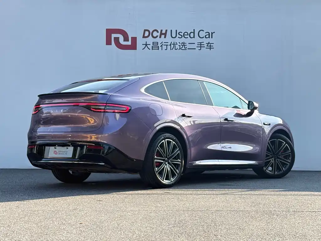 Zhijie R7 2025 extended range 331km Ultra купить на сайте DeffCars