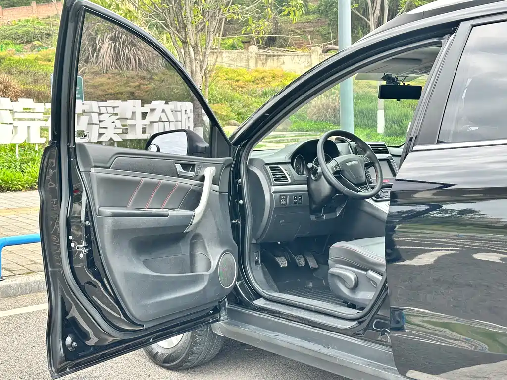 Haval M6 2019 1.5T manual two-wheel drive elite model National V купить на сайте DeffCars
