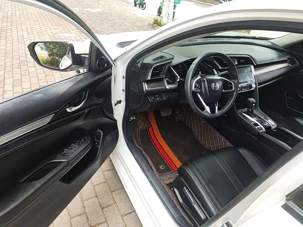 Civic 2019 220TURBO CVT Dynamic Edition National VI купить на сайте DeffCars