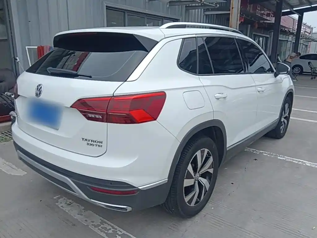 TYRON 2019 330TSI two-wheel drive luxury model, National VI купить на сайте DeffCars