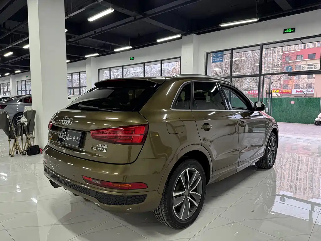 Audi Q3 2018 30 TFSI Fashionable Collection Edition купить на сайте DeffCars