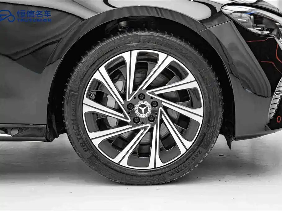 Mercedes-Benz E-Class 2024 E 300 L Luxury Model купить на сайте DeffCars