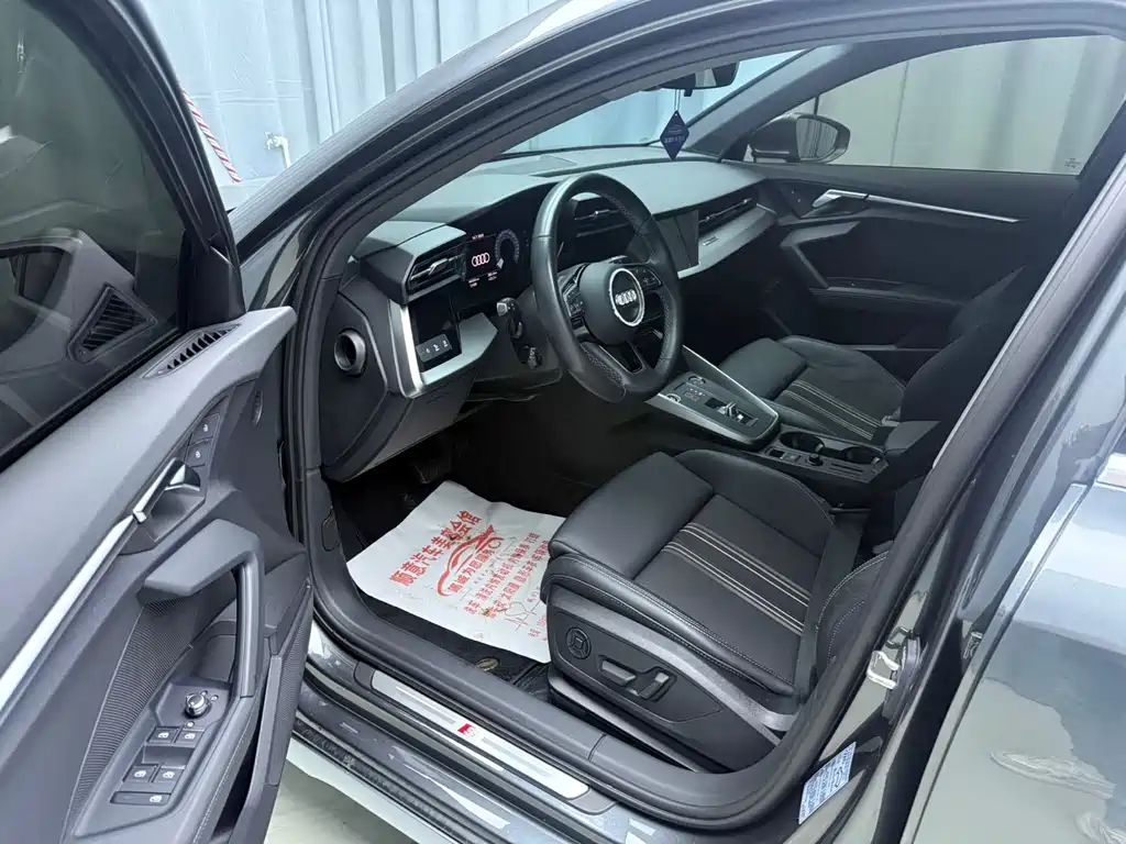 Audi A3 2023 A3L Limousine 35 TFSI Fashionable and Sporty купить на сайте DeffCars