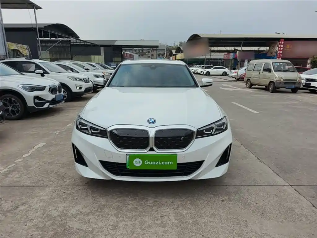 BMW i3 2024 eDrive 35 L купить на сайте DeffCars