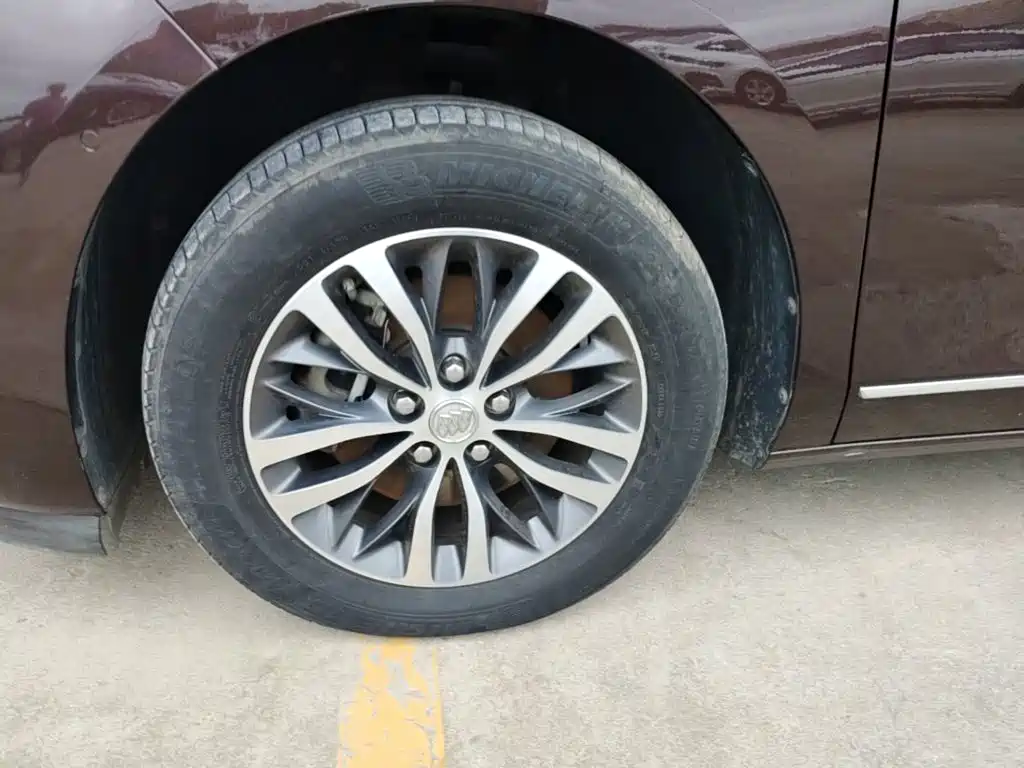 Buick GL8 2018 ES 28T flagship model National VI купить на сайте DeffCars