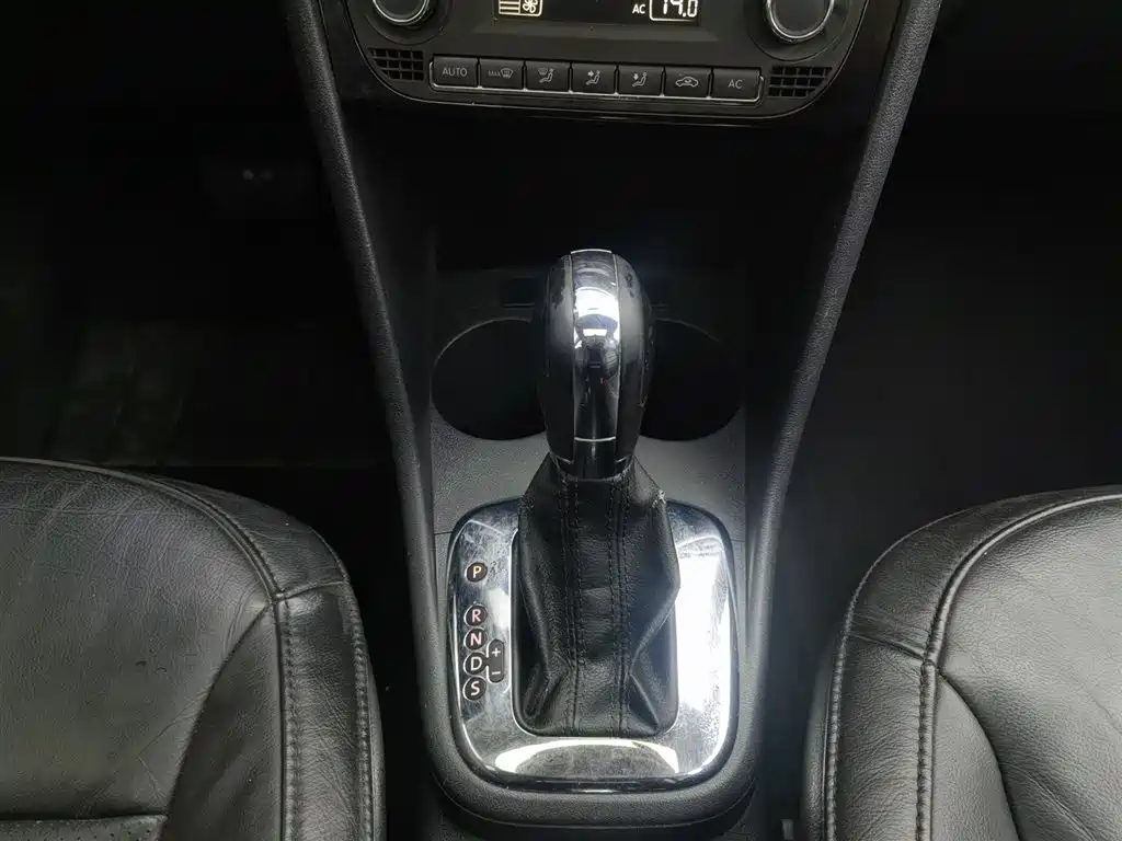 Polo 2011 1.4L automatic cool version купить на сайте DeffCars