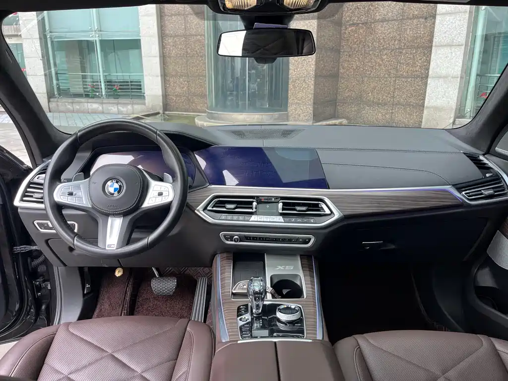 BMW X5 2022 facelift xDrive 40Li M sports package купить на сайте DeffCars