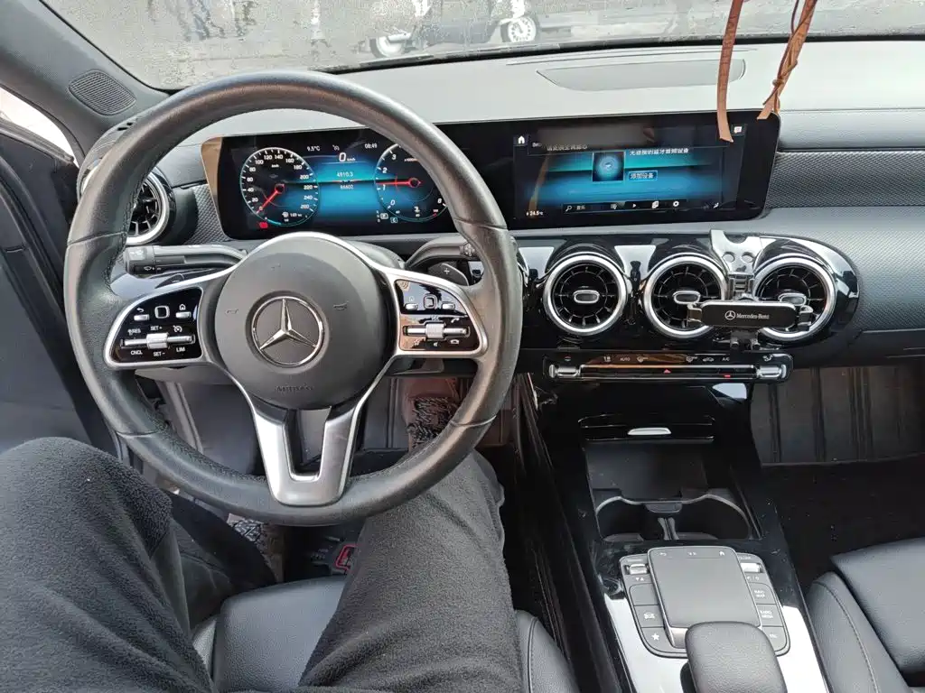 Mercedes-Benz A-Class 2021 facelift A 180 L sports sedan купить на сайте DeffCars