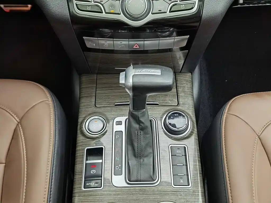 Haval H9 2016 2.0T 4WD Deluxe 7-seater купить на сайте DeffCars