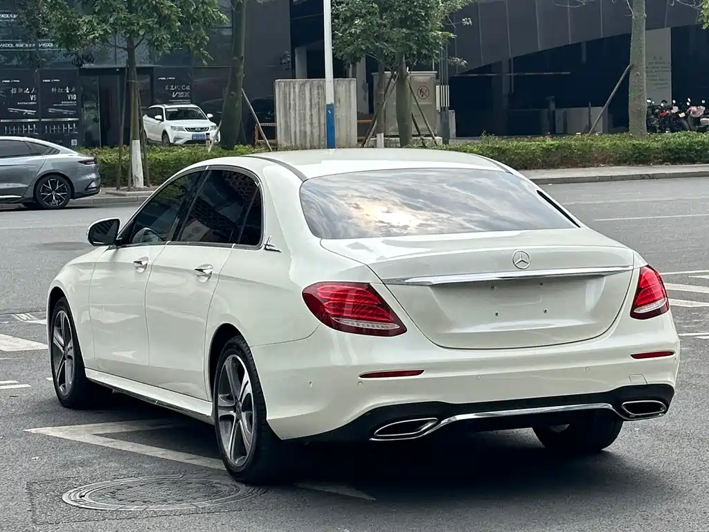 Mercedes-Benz E-Class 2018 facelift E 200 L sporty купить на сайте DeffCars