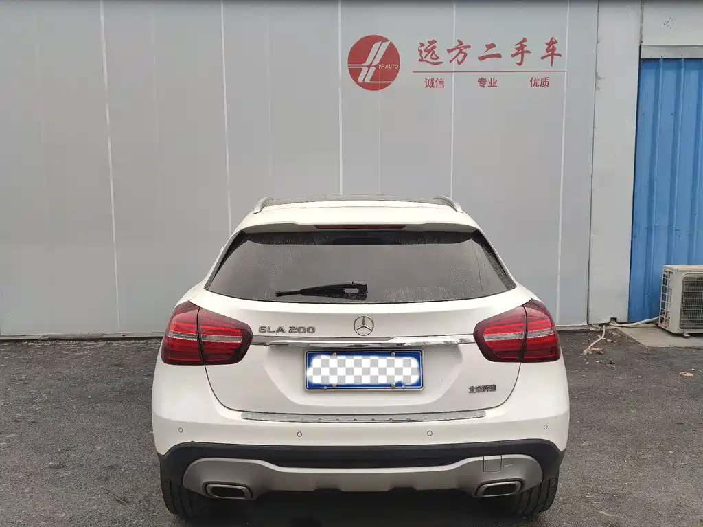 Mercedes-Benz GLA 2017 GLA 200 Fashion Model купить на сайте DeffCars