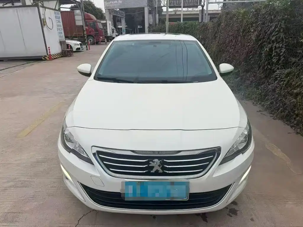 Peugeot 408 2015 1.2T automatic luxury version купить на сайте DeffCars