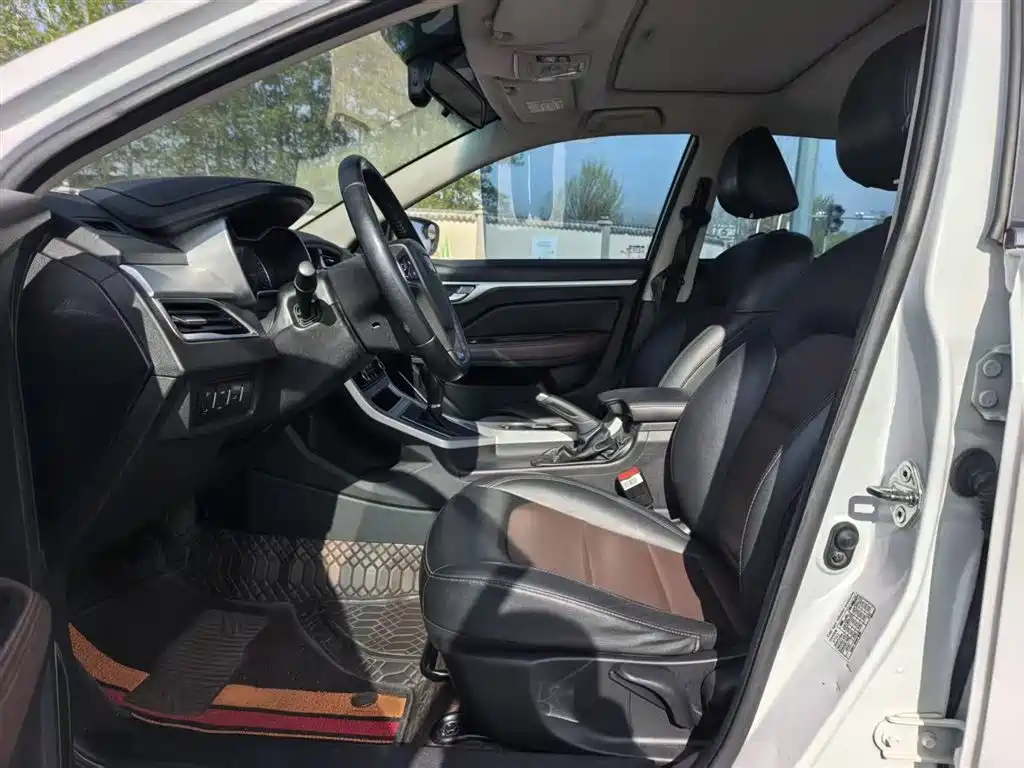 Vision 2018 1.5L automatic premium model купить на сайте DeffCars