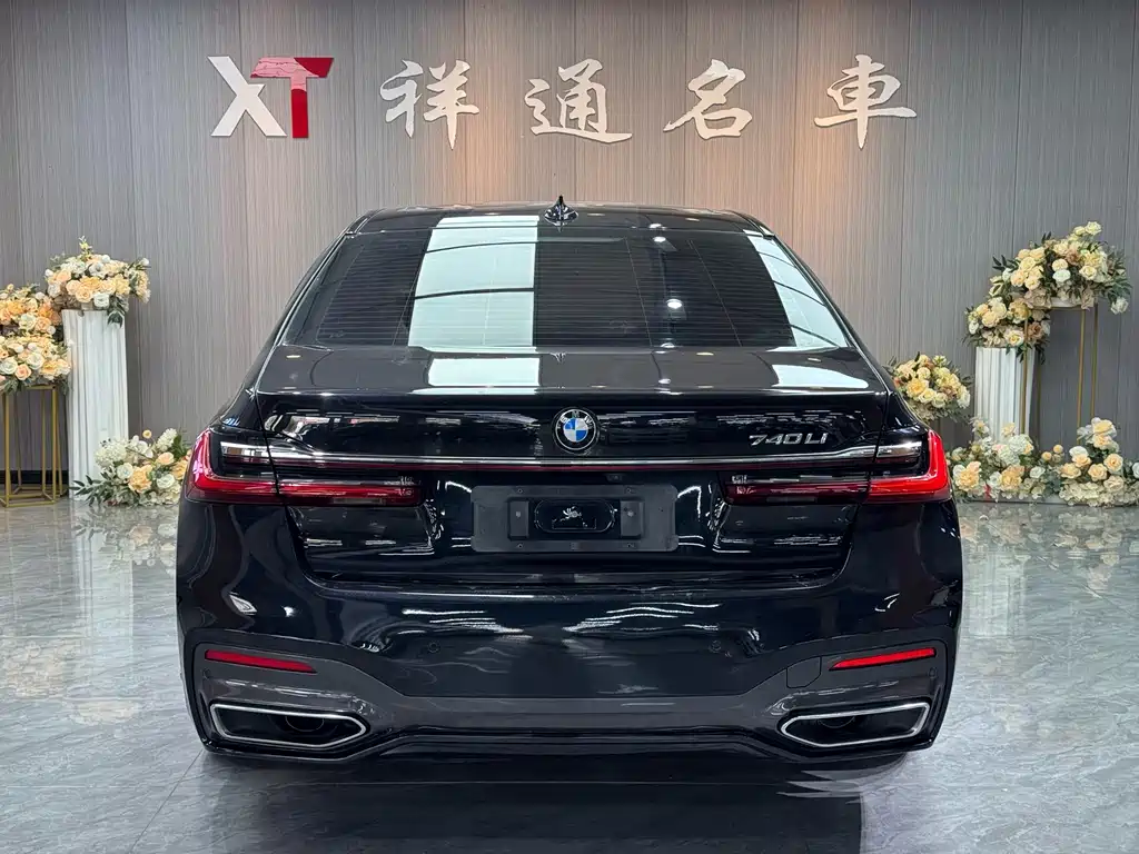 BMW 7 Series 2021 740Li Leading M Sports Package купить на сайте DeffCars