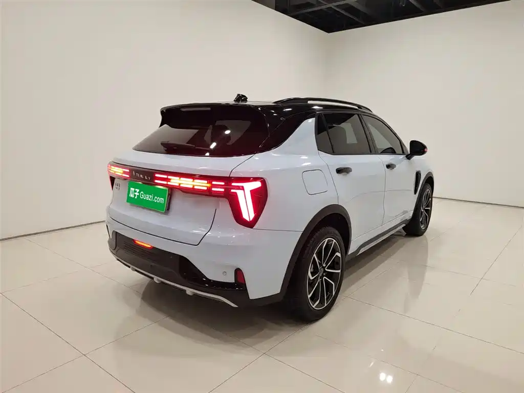 Lynk & Co 01 2023 1.5TD EM-F PM купить на сайте DeffCars