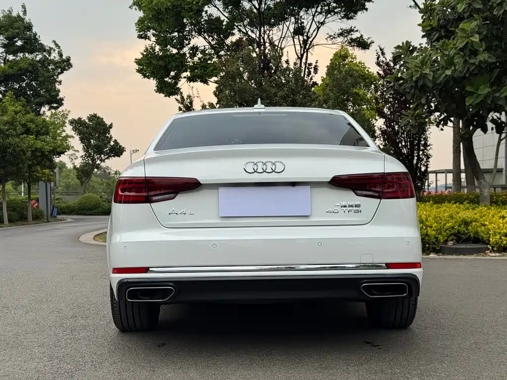 Audi A4L 2019 40 TFSI Enterprising National V купить на сайте DeffCars